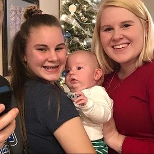 Meet your Posher, Raegan